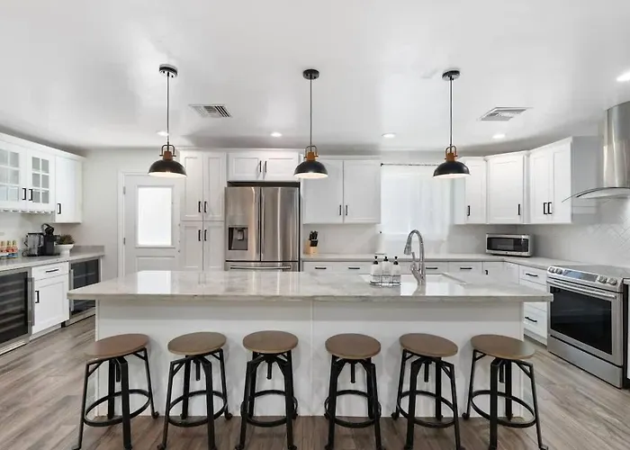 5br Heated Pool Bbq And Covered Patio - Dt Phx Phoenix